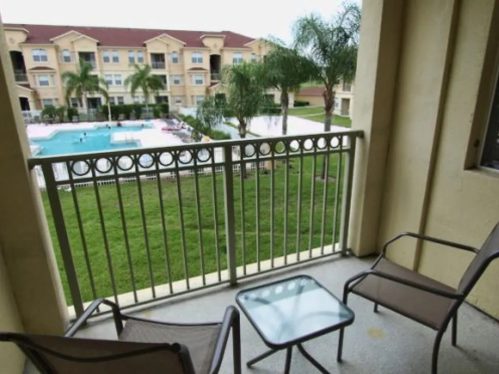 Luxury Poolview Penthouse Apartment Davenport