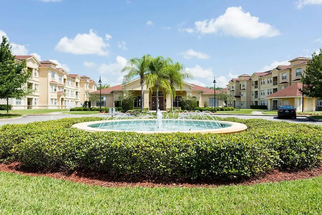 Luxury Poolview Penthouse Apartment Davenport